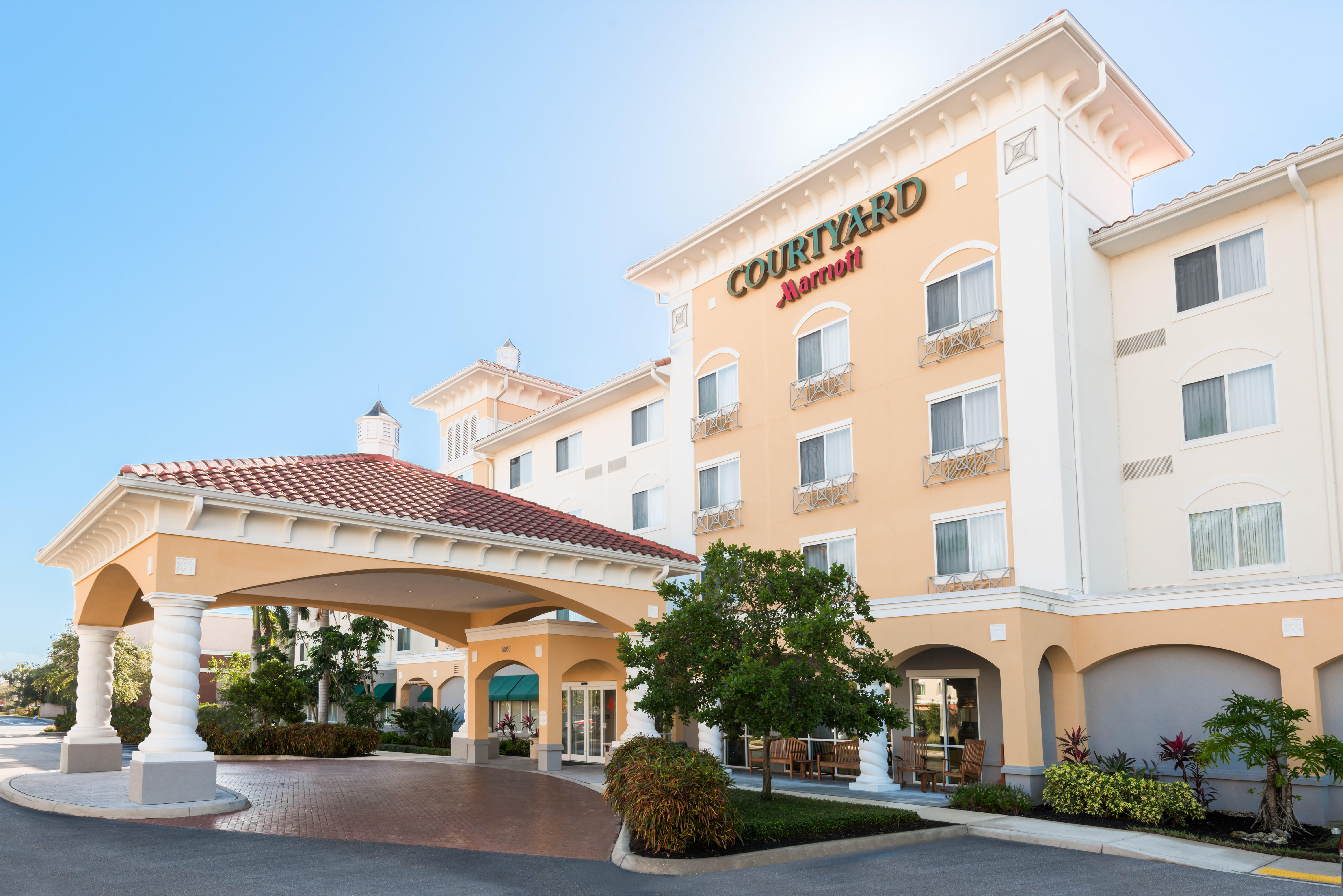 Fort Myers Airport Town Car Service Fort Myers Airport Town Car Service