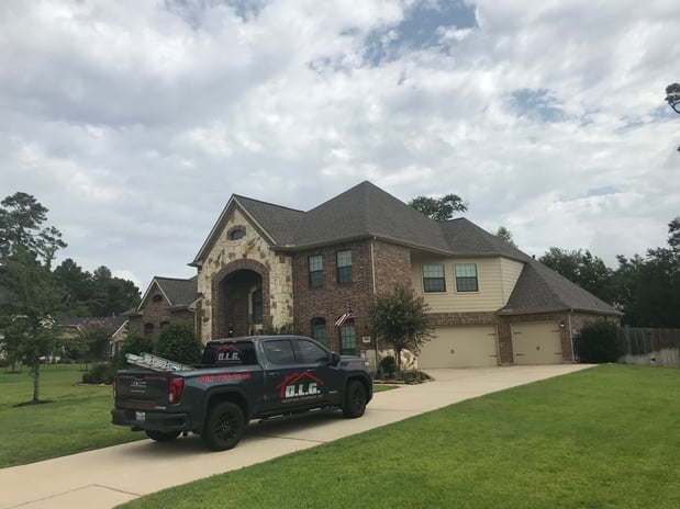 Images Dlg roofing company inc