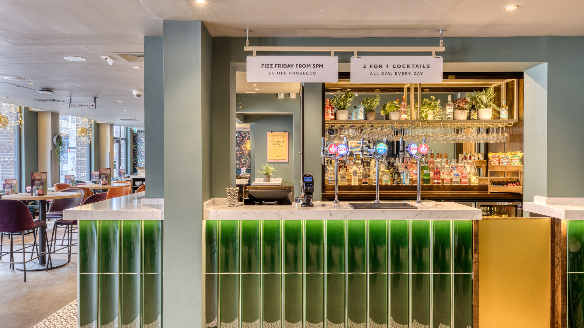 Premier Inn London Southwark (Tate Modern) hotel The Social restaurant