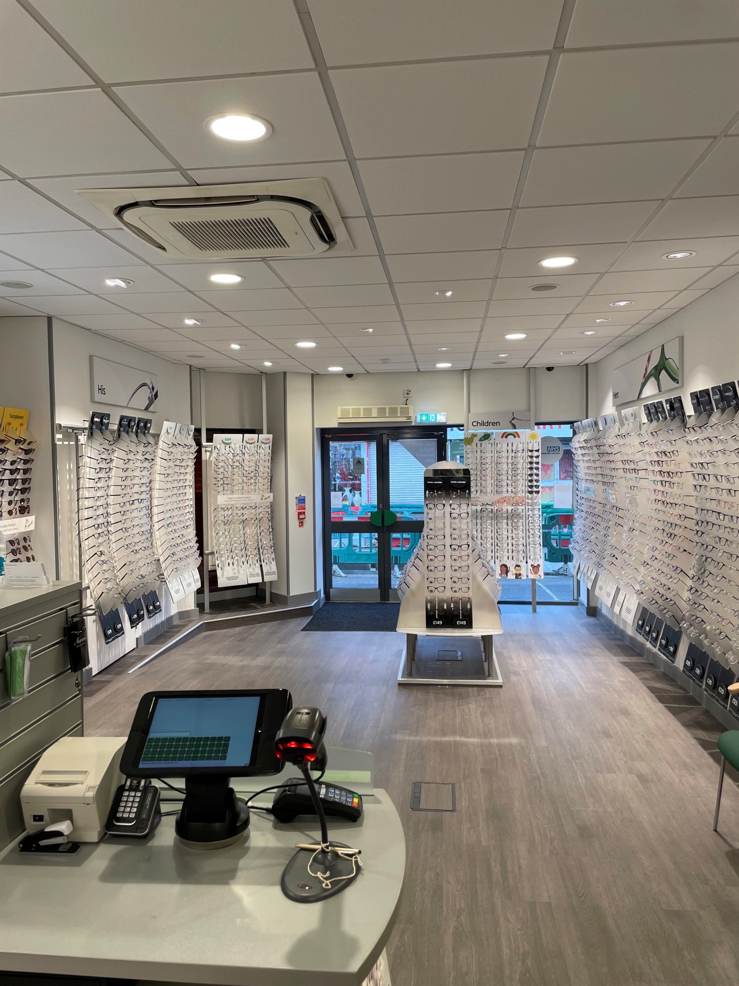 Specsavers Fulham Specsavers Opticians and Audiologists - Fulham Fulham 020 7471 0390