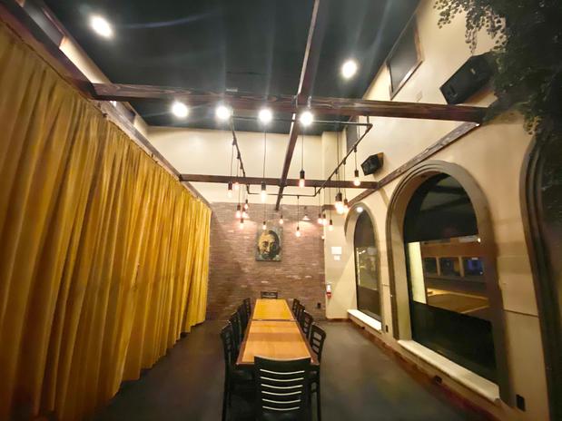Images Taj Mahal Restaurant & Lounge