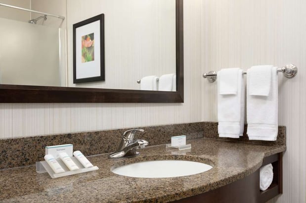 Images Hilton Garden Inn Stony Brook