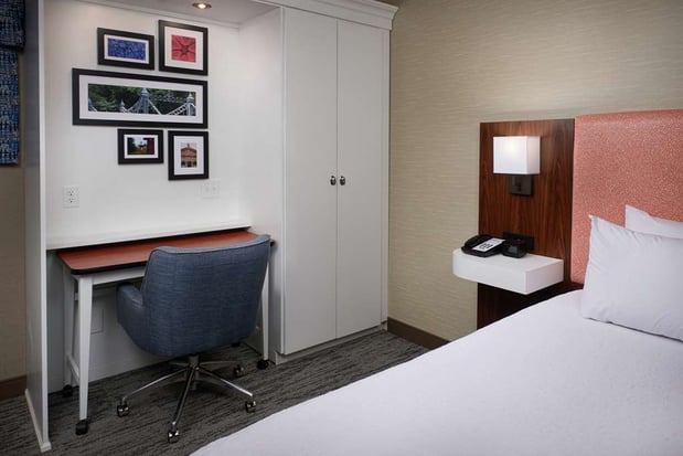 Images Hampton Inn by Hilton Youngstown-West I-80