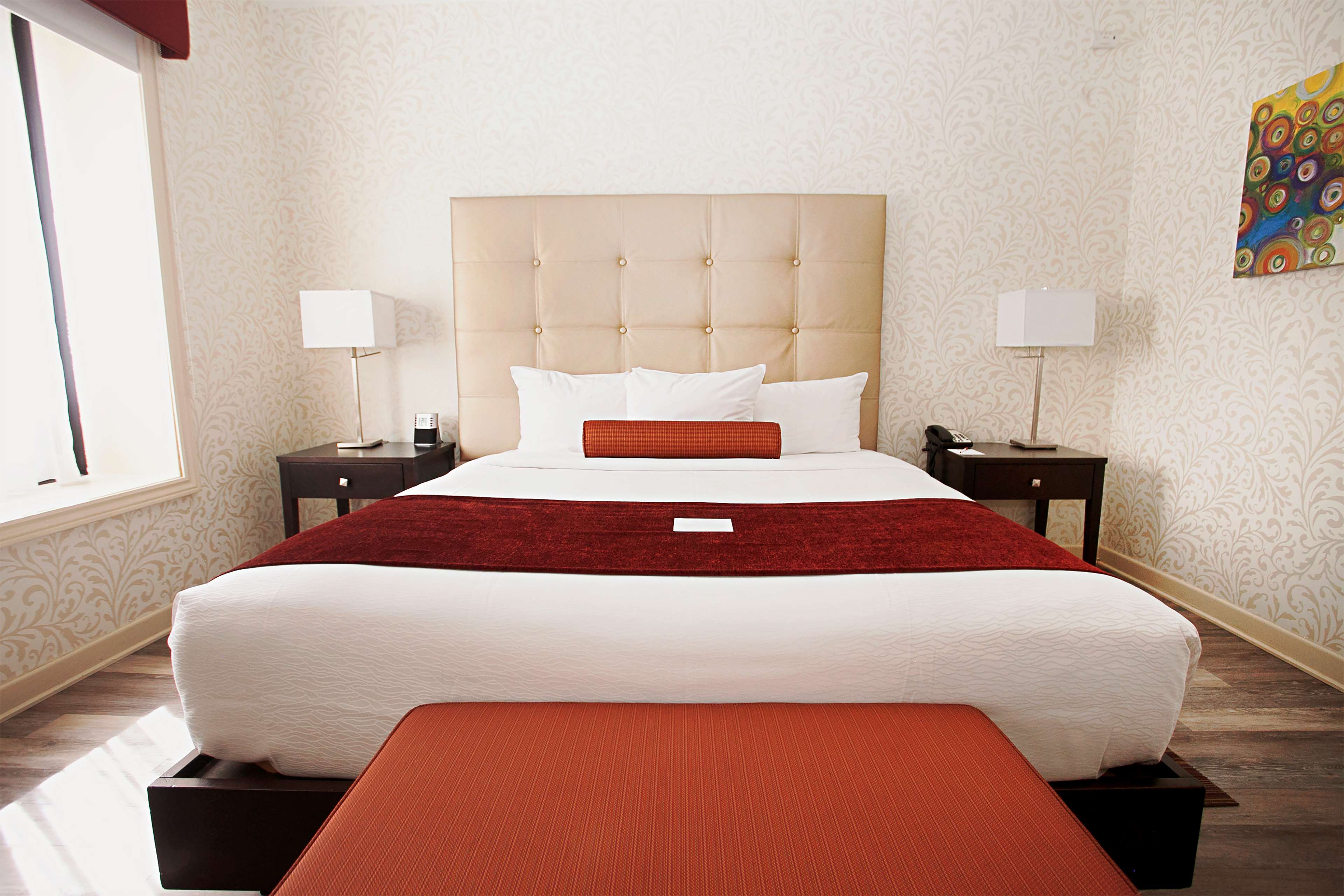 King Guest Room Best Western Plus Montreal Downtown-Hotel Europa Montreal (514)866-6492