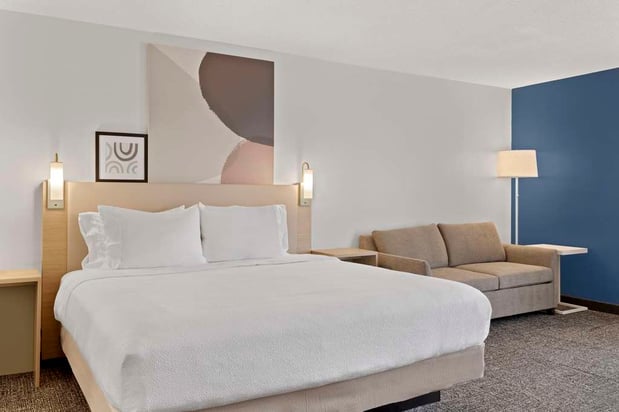 Images Spark by Hilton Newcomerstown