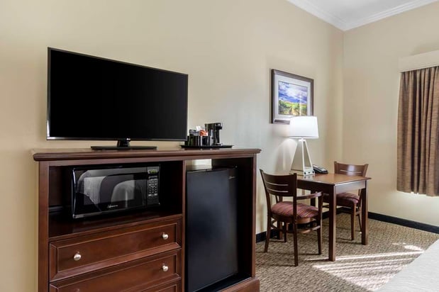 Images Best Western Plus Grapevine Inn