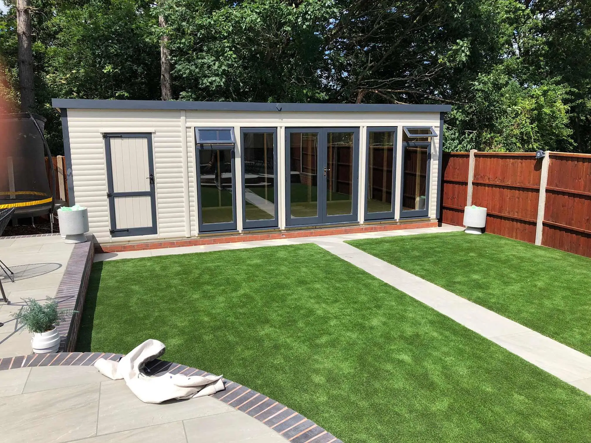 Images Dickens Heath Paving