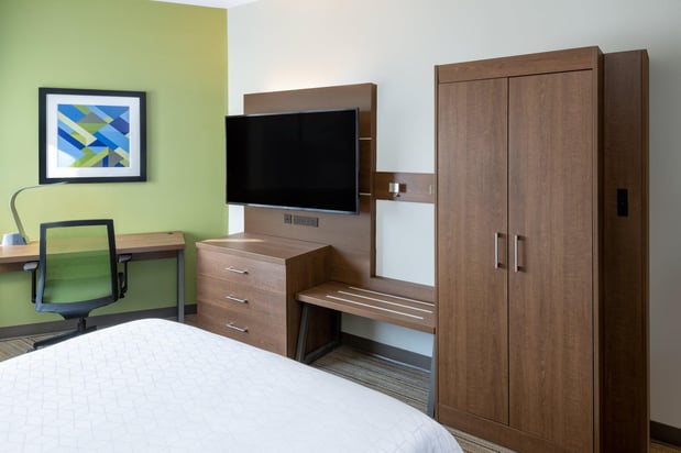 Images Holiday Inn Express & Suites Colorado Springs Airport by IHG