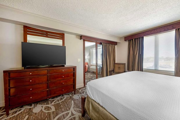 Images Best Western Plus Mid Nebraska Inn & Suites