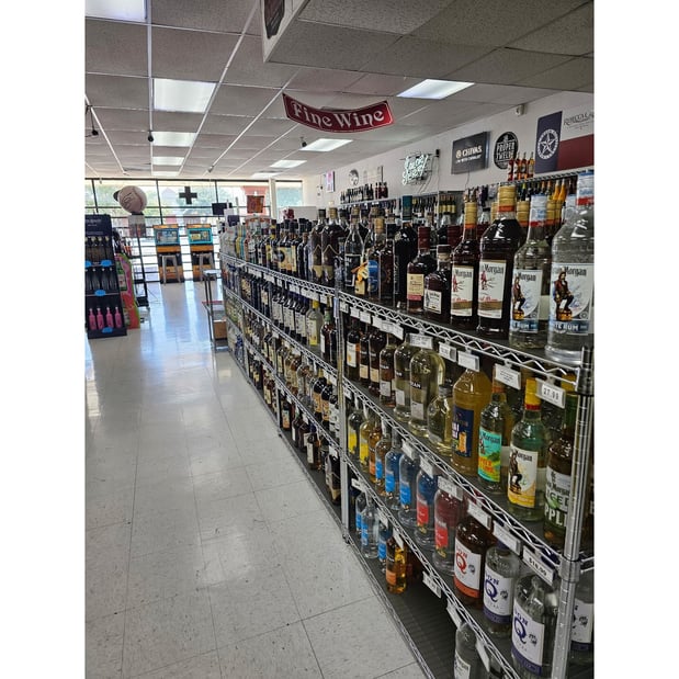 Images DC Liquors - Thousand Oaks