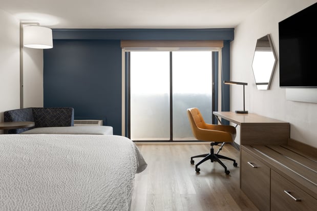 Images Holiday Inn Express Denver Central - North by IHG
