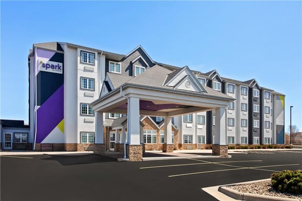Images Spark by Hilton Rochester South