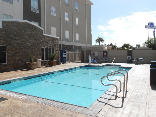 Images Holiday Inn Express & Suites Corpus Christi (North) by IHG