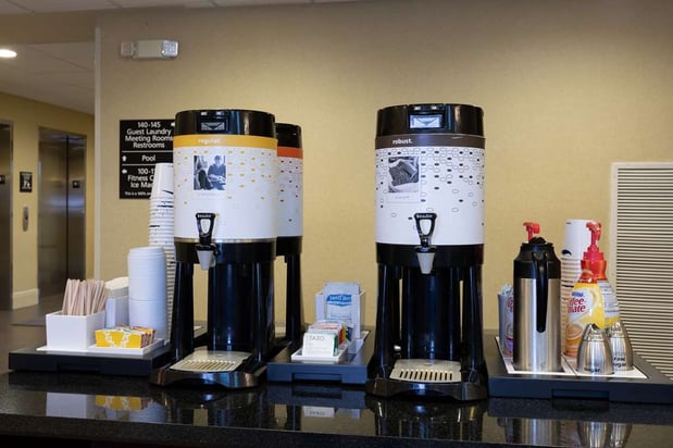Images Hampton Inn & Suites Baton Rouge - I-10 East