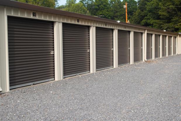 Images Storage Red (Mount Vernon-South)