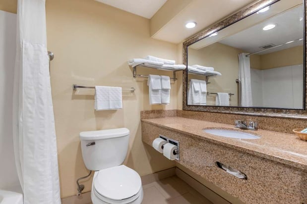 Images Best Western Seneca-Clemson
