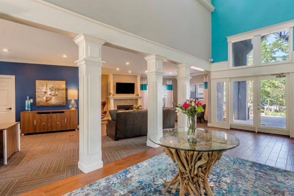 Sailpointe at Lake Norman Apartment Homes Photo