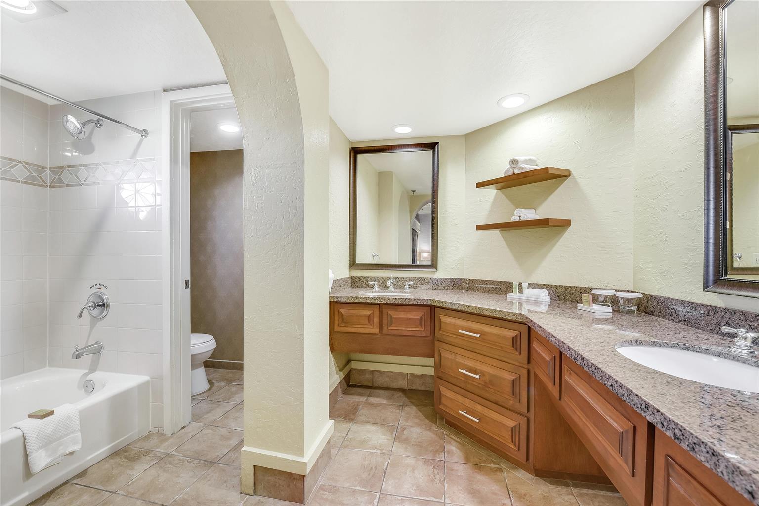 Guest room bath