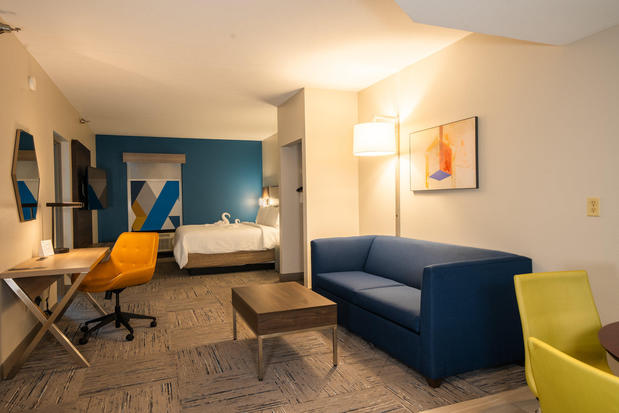 Images Holiday Inn Express & Suites Tampa Northwest-Oldsmar, an IHG Hotel