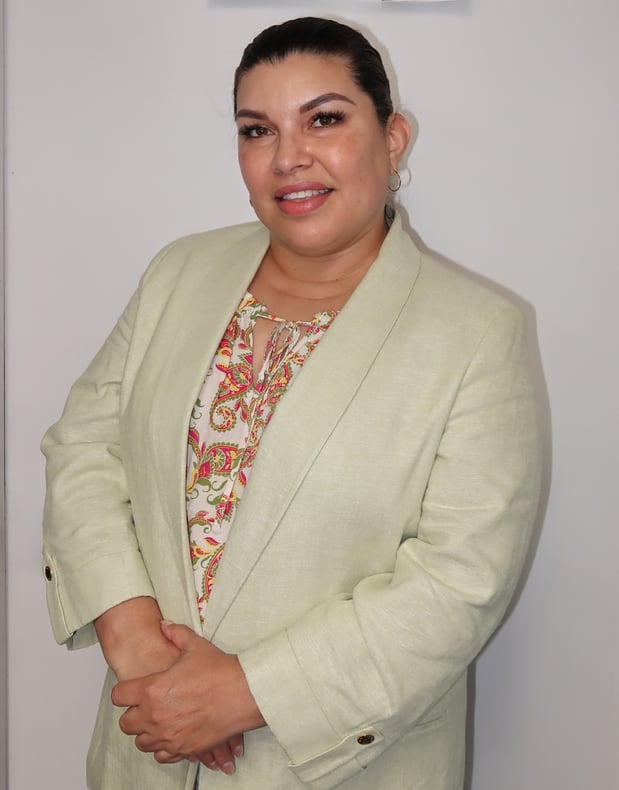 Images Melissa Aiden: Allstate Insurance