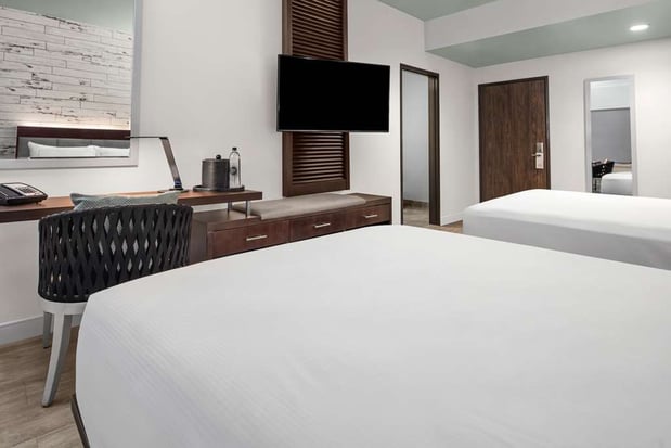 Images The Fin Hotel, Tapestry Collection by Hilton