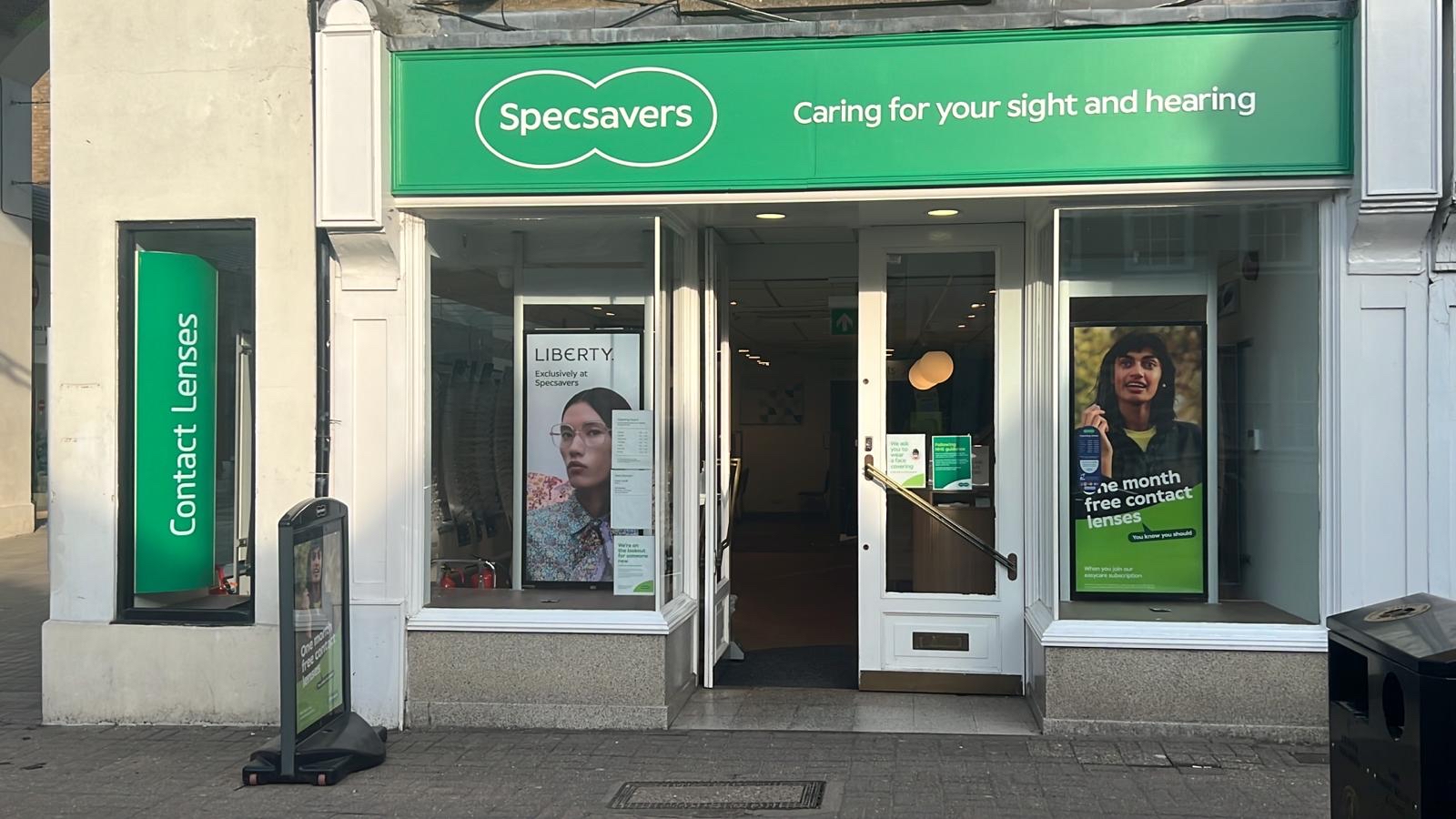 St Albans Specsavers Specsavers Opticians and Audiologists - St Albans St Albans 01727 848020