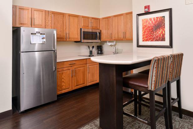 Images Staybridge Suites Ofallon Chesterfield by IHG