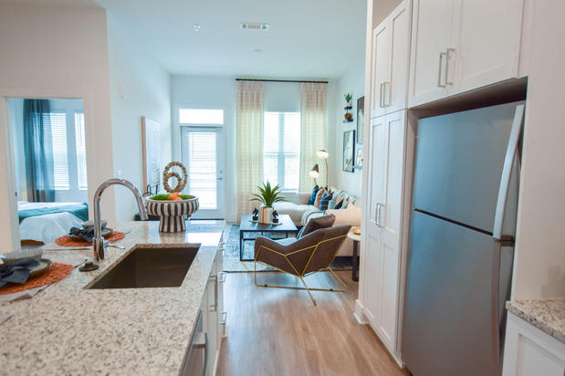 Images The Ivy at Ariston