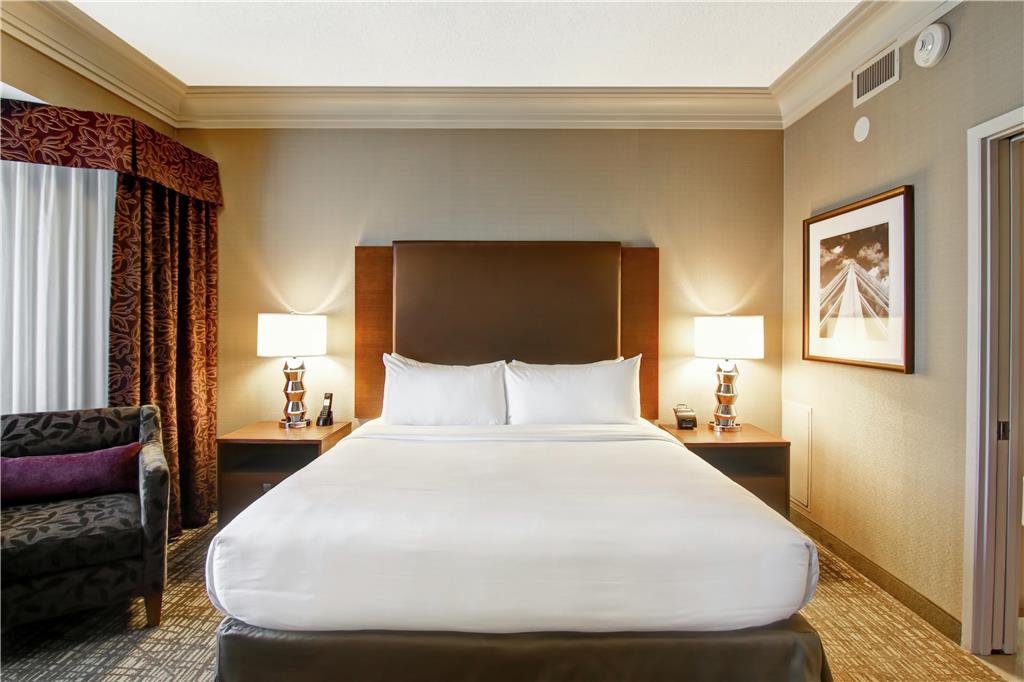 Images DoubleTree by Hilton Hotel West Edmonton