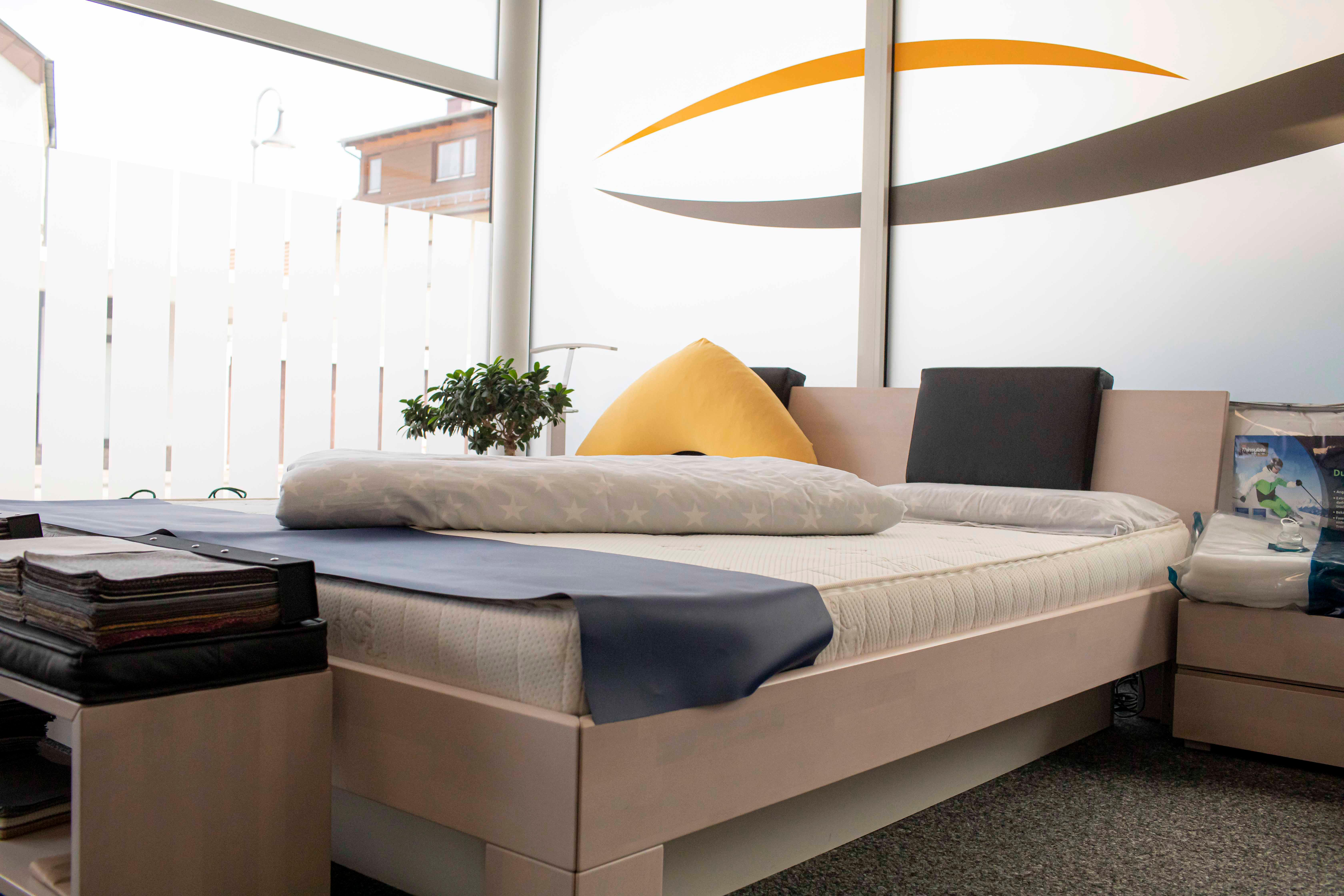 Mit uns schlafen Sie richtig. Unser Matratzen-Einzelhandel Betten Ebert aus Rheinstetten bietet Ihnen seit dem Jahre 2001 hochwertige Betten zum Kauf an. Wir sorgen dafür, dass Sie bequem liegen und gut schlafen können.