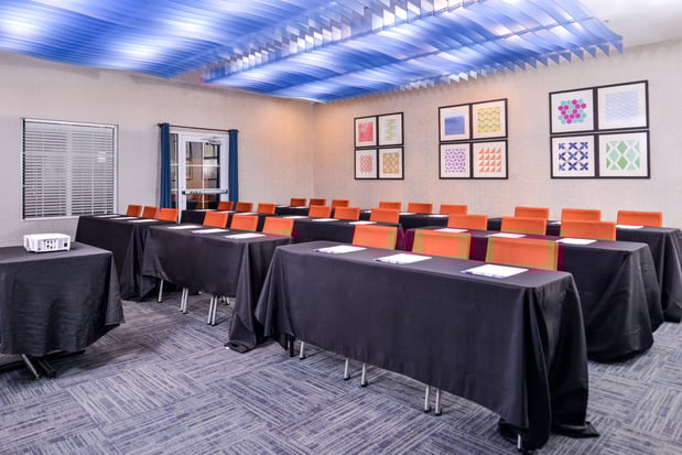 Images Holiday Inn Express Tampa N I-75 - University Area by IHG