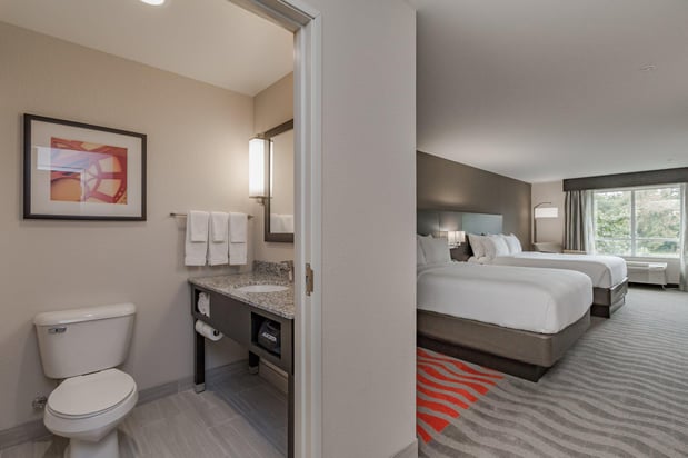 Images Holiday Inn Mishawaka - Conference Center by IHG