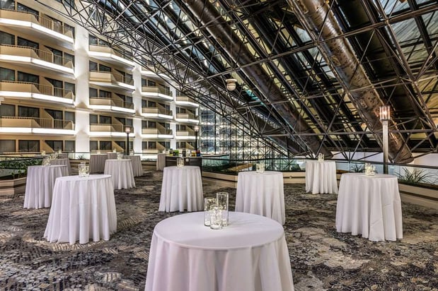 Images DoubleTree by Hilton Hotel Newark Airport