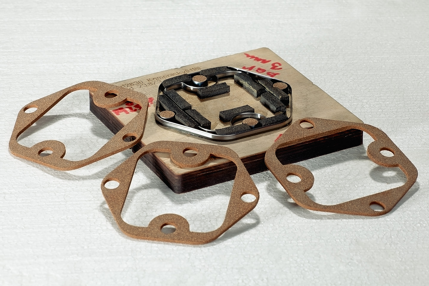 Bilder B. Kamenicky - Erzeugung von Dichtungen