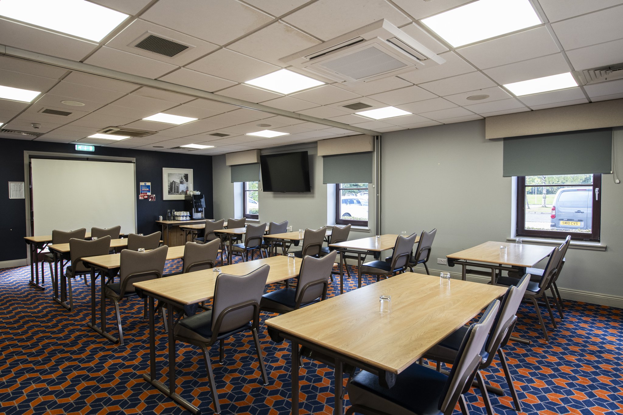 Images Holiday Inn Express Perth by IHG