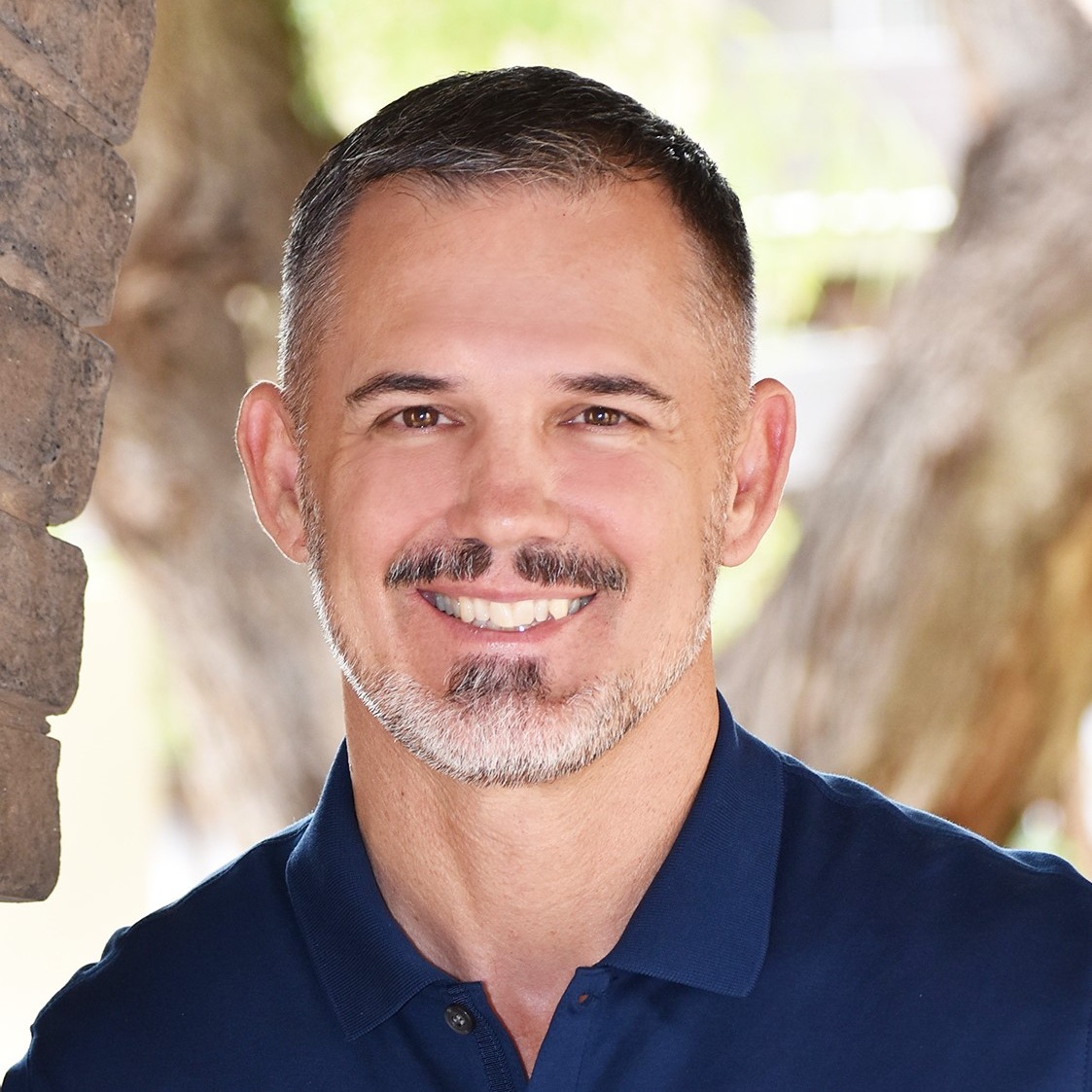 HealthMarkets Insurance Broker-  Mike Cooper Logo