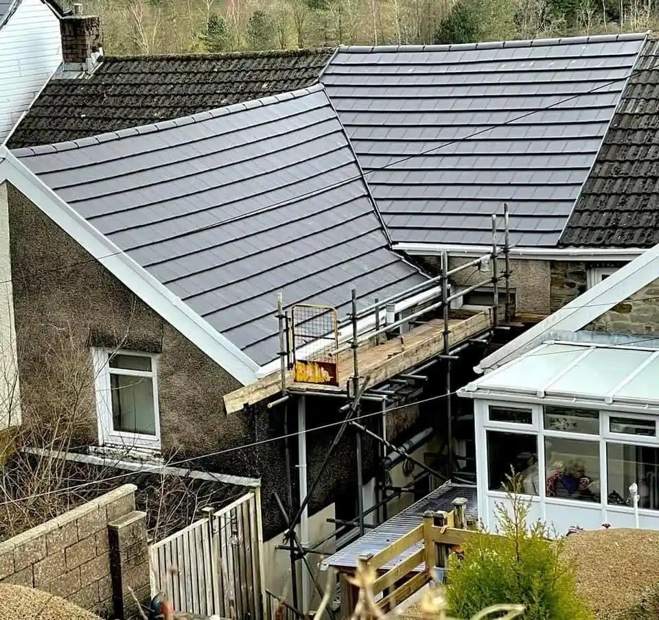 Images Lovell Roofing Ltd