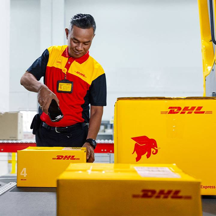 DHL Express ServicePoint Lachine