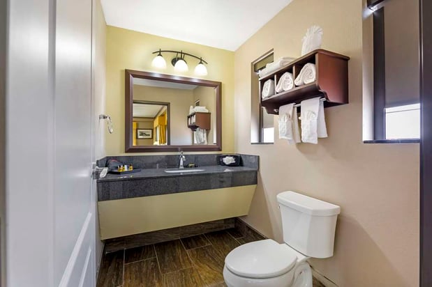 Images Best Western Plus Emerald Inn & Suites