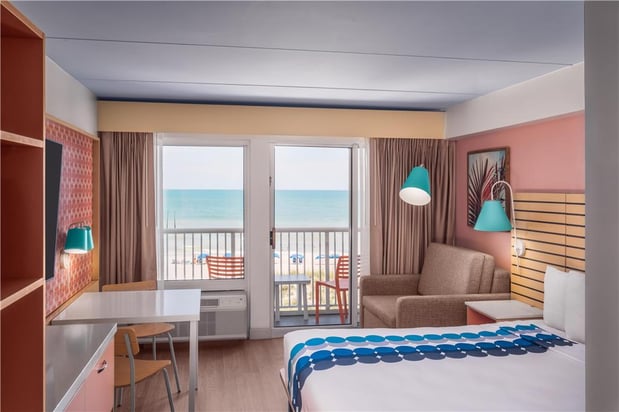 Images Golden Sands Carolina Beach Oceanfront Tapestry by Hilton