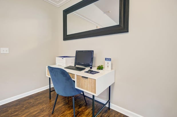 Images Saratoga Crossing Apartments & Townhomes