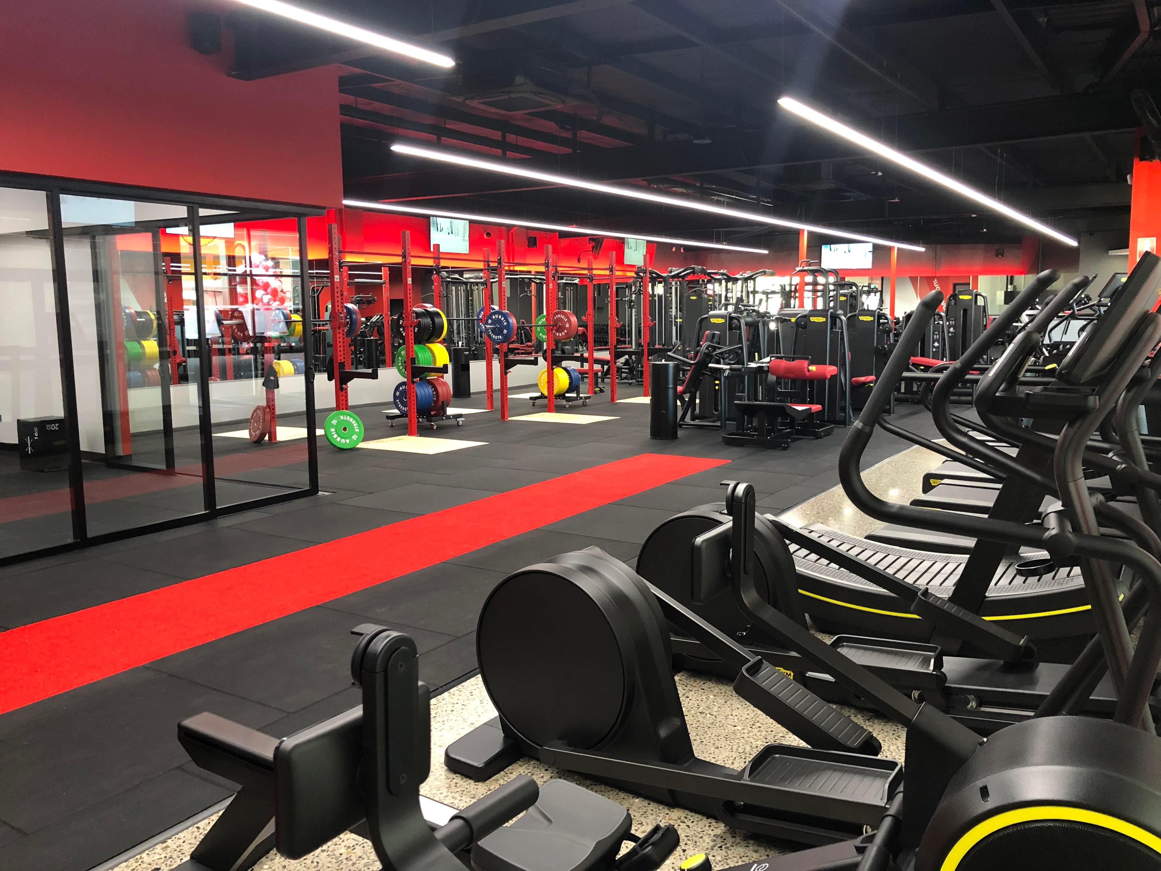 Rowing Machine, Weights and Functional Fitness Areas Snap Fitness 24/7 Mayfield Mayfield 0422 426 596