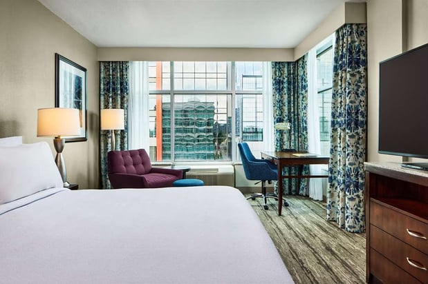 Images Hilton Garden Inn Nashville Downtown/Convention Center