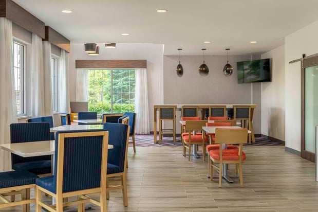 Images Hampton Inn Manchester Downtown