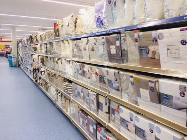 B&M's new store in Leighton Buzzard stocks a great range of bedding, from duvets and fitted sheets to pillow cases.
