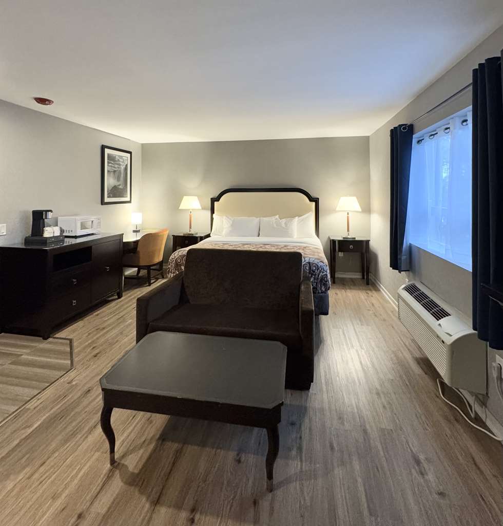 Images Big Bird Inn Wawa, SureStay Collection by Best Western