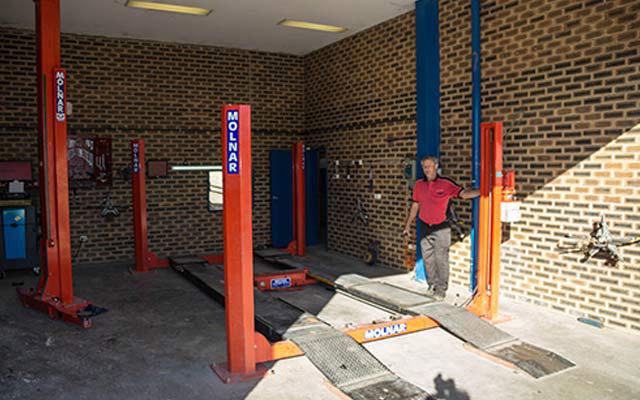 Images Jukes & Son Tyre Service