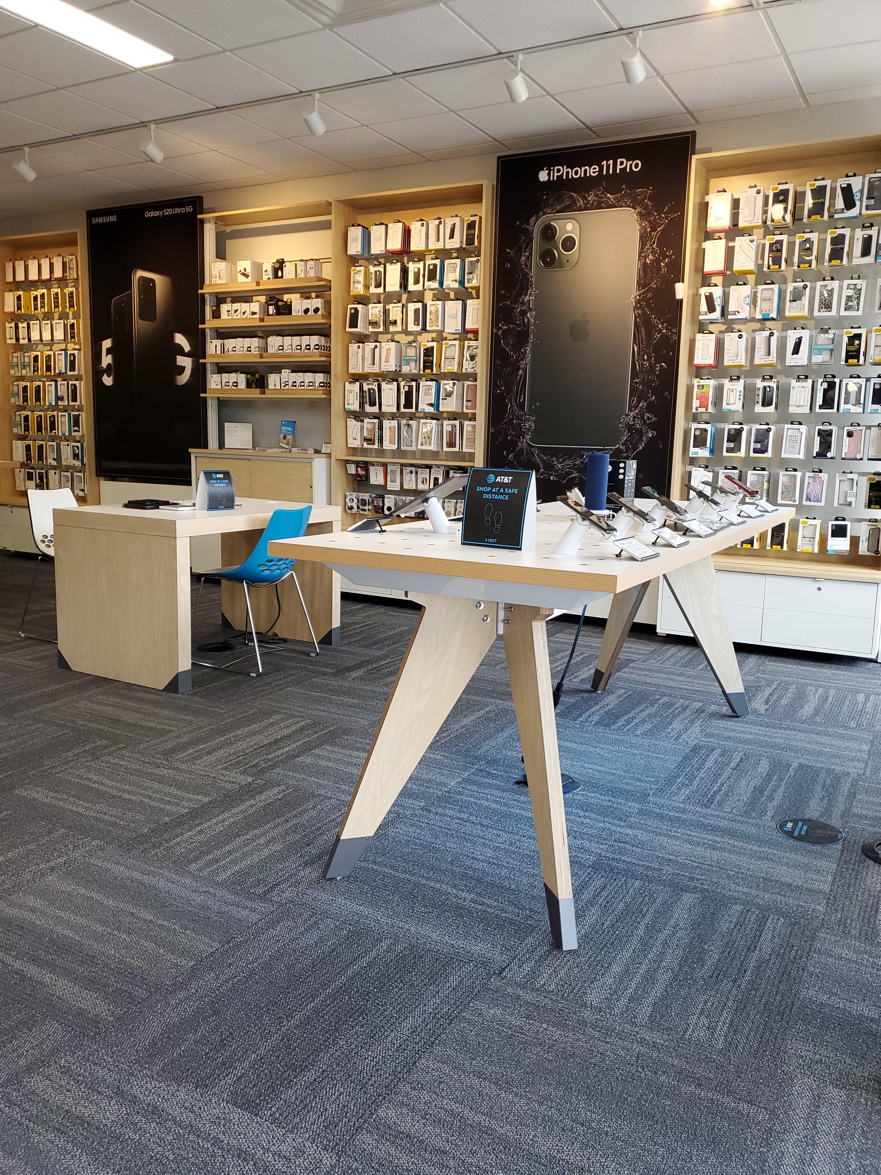 AT&T Store Photo