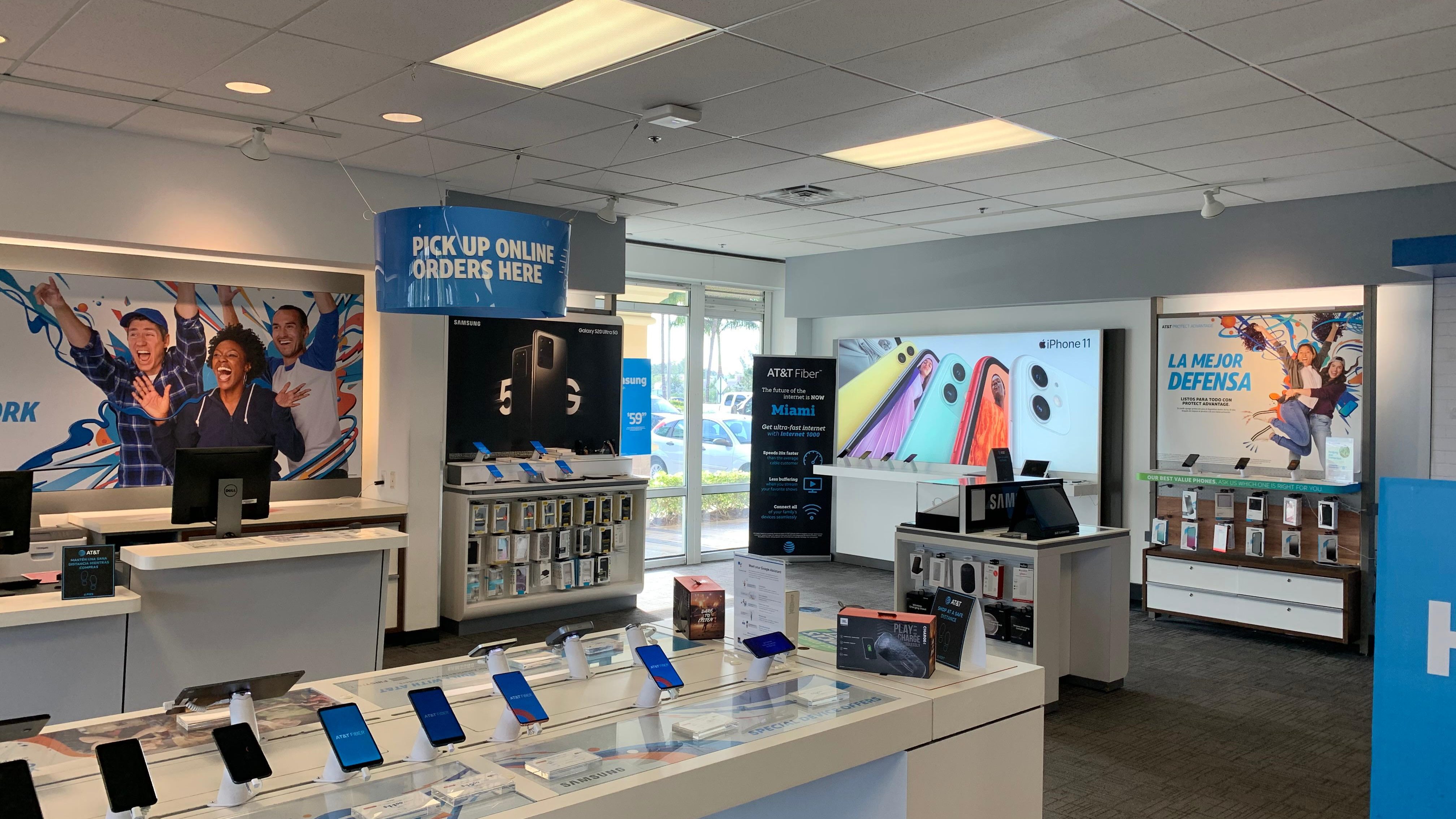 AT&T Store Photo