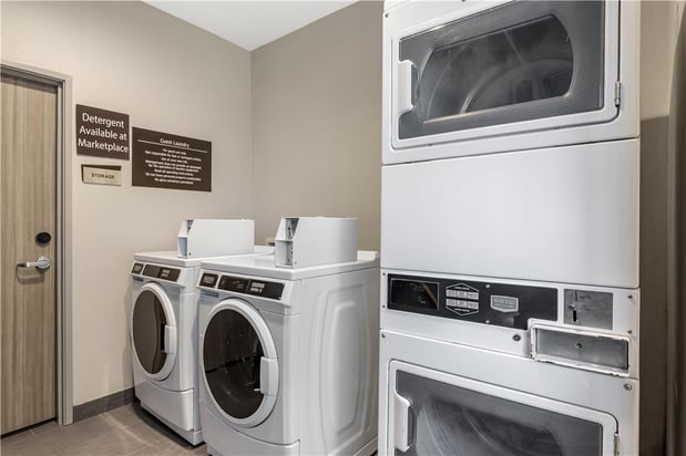 Images Best Western Plus Mid County